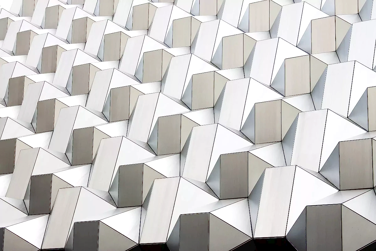 Dresden, Almanya'dan beyaz soyut geometrik sanat eserleri